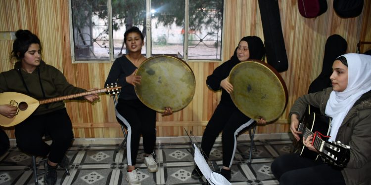 ÖZEL- ‘Sanat, hakikat arayışıdır!’