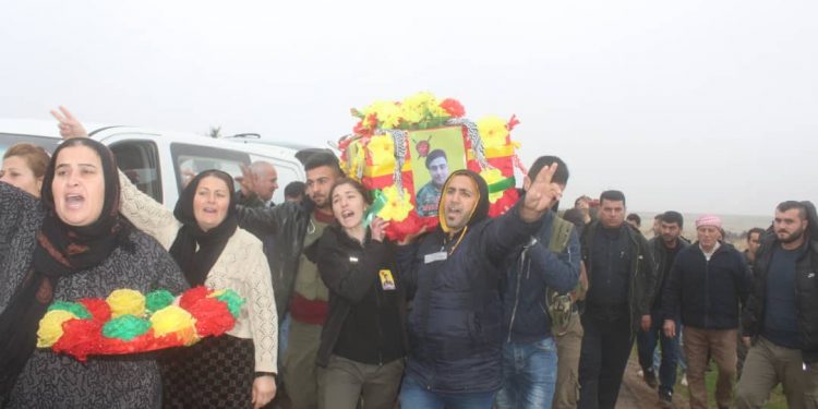 Cenga Rojava Direnişi şehidi sonzuluğa uğurlandı