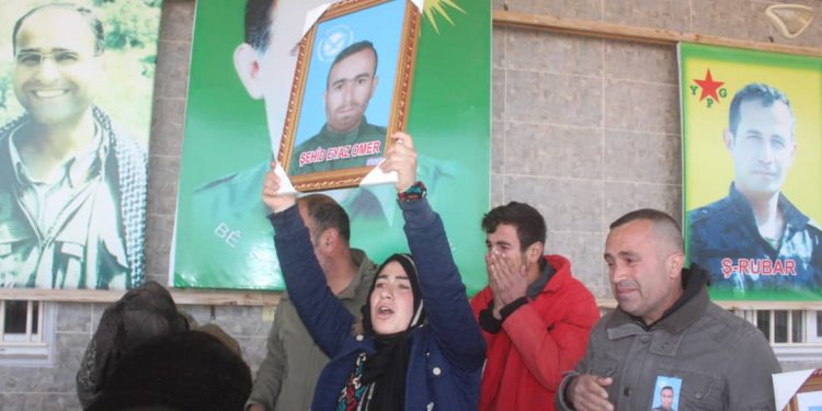 Yüzlerce yurttaş Ayaz Omer’i son yolculuğuna uğurladı