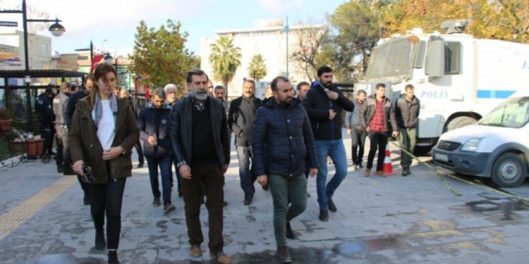 Nisêbîn ve Savur’daki meclis üyelerine de engel!