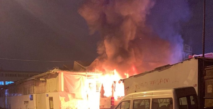 SON DAKİKA – İntikam Birimi, 3 araç ve 2 depoyu imha etti