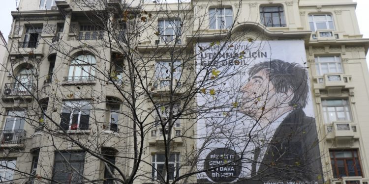 Hrant Dink vurulduğu yerde anıldı