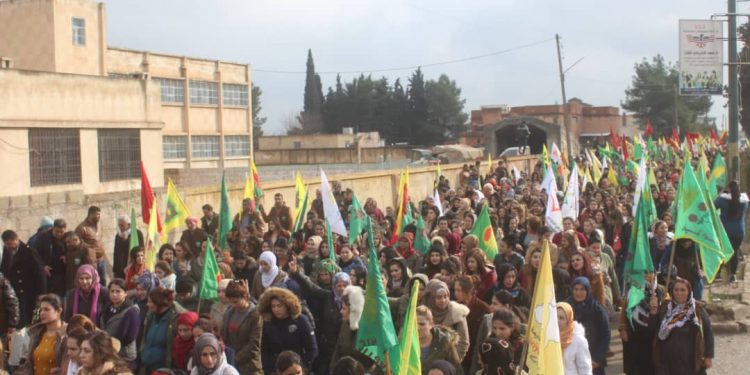 Rojava Kurdistan’ı Efrîn için yürüdü