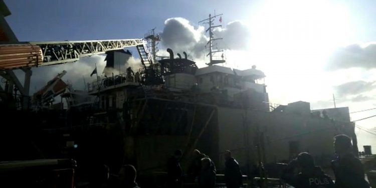 SON DAKİKA – Ateşin Çocukları İnisiyatifi 1 gemi, otobüs ve fabrikayı ateşe verdi