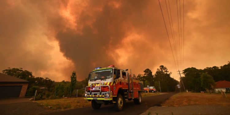 Avustralya’daki yağmurların yangınlara son vermesi bekleniyor