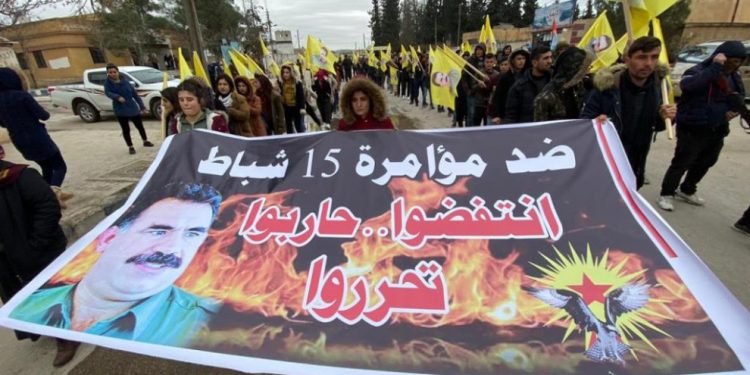 Rojava’da gençler Halklar Önderi Öcalan için yürüyor