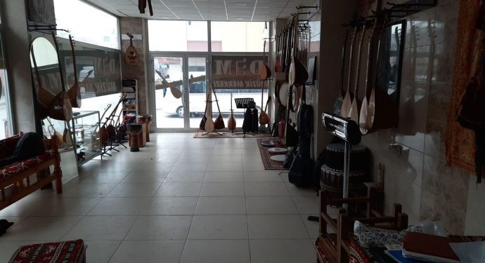 Edene’de Kürt sanatçılar gözaltına alındı!