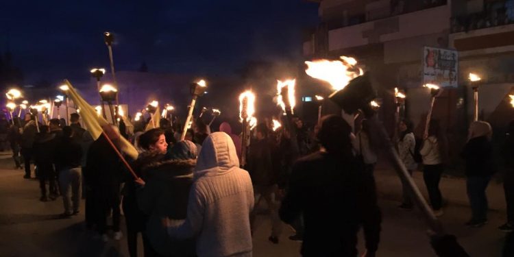 Tirbespiyê gençliğinden meşaleli yürüyüş