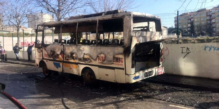 SON DAKİKA – Ateşin Çocukları İnisiyatifi 1 gemi, otobüs ve fabrikayı ateşe verdi