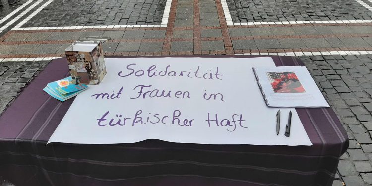 Genç kadınların 8 Mart kapsamında eylem ve etkinlikleri devam ediyor