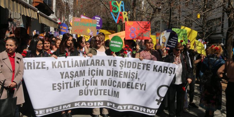 Dersim’de 8 Mart kutlaması
