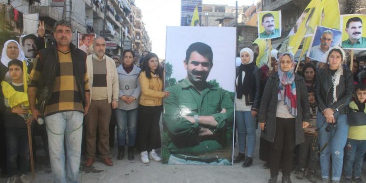 Halep’te Halklar Önderi Öcalan için eylem