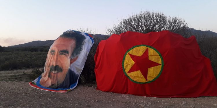 Fransa’da gençlerden coşkulu 4 Nisan kutlamaları