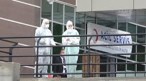 Sur’da bir bina karantinaya alındı