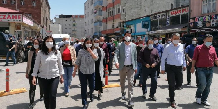 Iğdır’da gasp protestosu: Talancılar, hırsızlar kayyumlar!