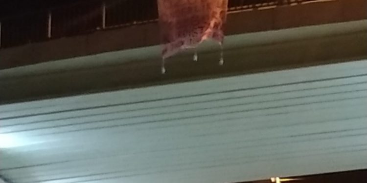 Jinên Tîrêjên Roje İnisiyatifinden pankart ve duvar yazılama çalışması