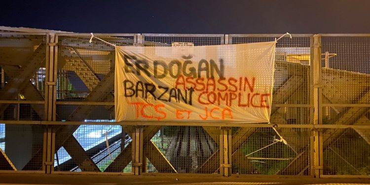Paris’te 1 Mayıs kutlandı, işgal ve işbirlikçilik havai fişeklerle protesto edildi