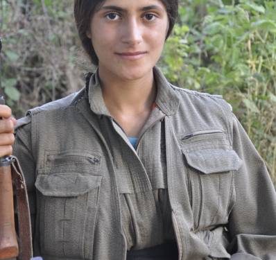 HPG Avaşin’de şehit düşen iki gerillayı andı