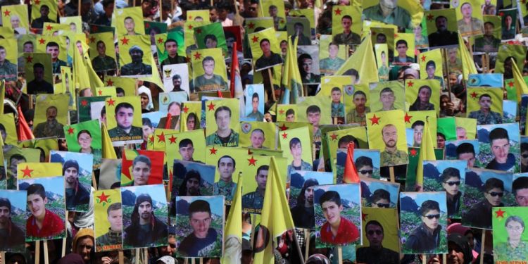 Rojava binler işgal saldırılarını protesto etti