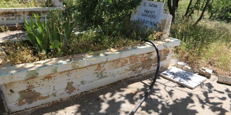 Alçak TC askeri Lice’de mezarlara saldırdı!