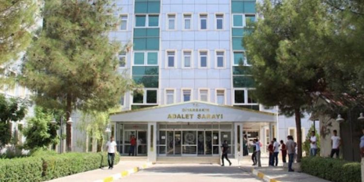 Amed’de rehin alınan 5 kadın tutuklandı