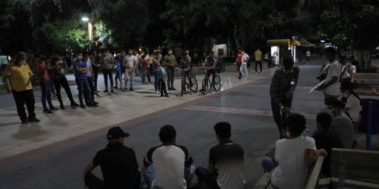 Êlih’de gençler tecavüzü protesto etti!