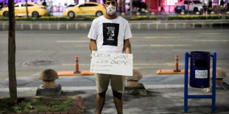 Êlih’de gençler tecavüzü protesto etti!