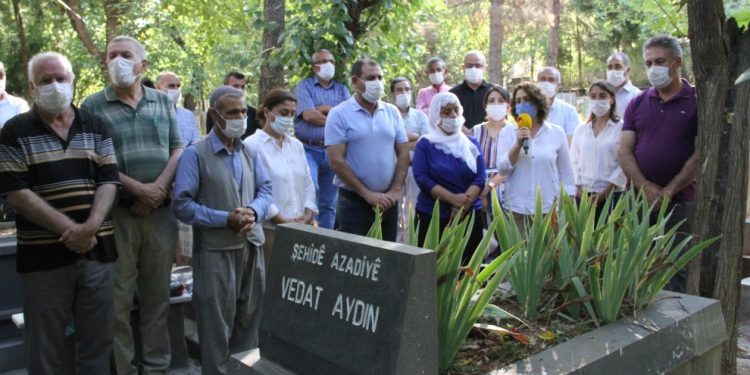 Vedat Aydın’ın mezarına ziyaret: Asla boyun eğmeyeceğiz