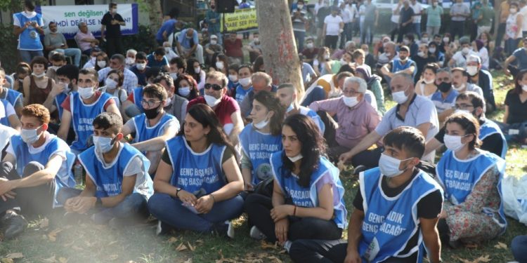 HDP gençliği İstanbul’da buluştu