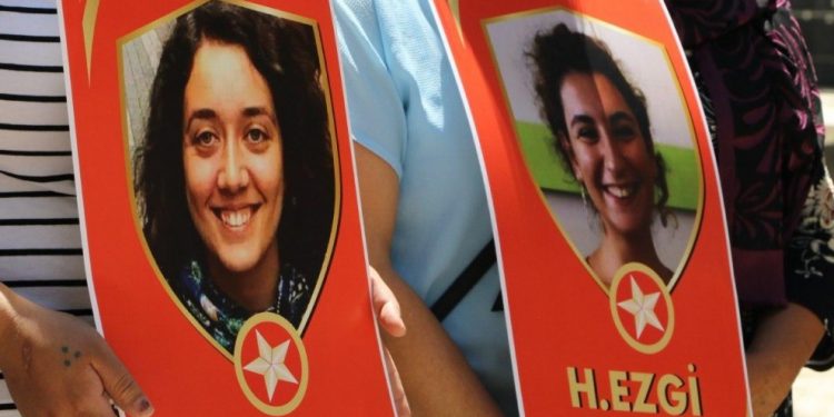 Pirsûs şehitleri anılıyor: Faşist polis şehitlerin fotoğraflarına saldırdı!