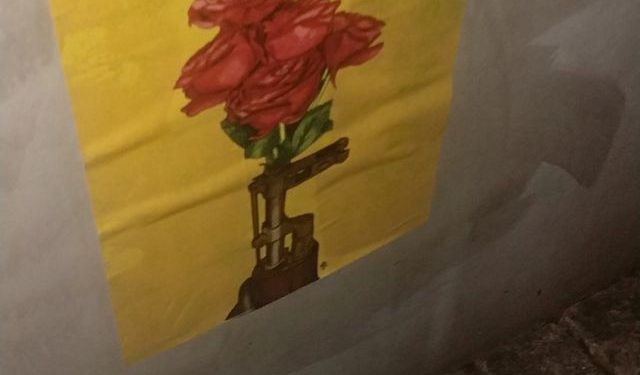 St.Gallen’de gençlerden afişleme çalışması