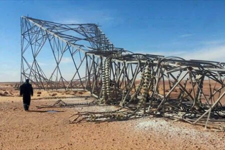 Türk devleti Serêkaniyê’de elektrik direklerini çaldı