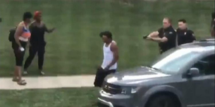 Irkçı saldırılar isyan gerekçesi oldu