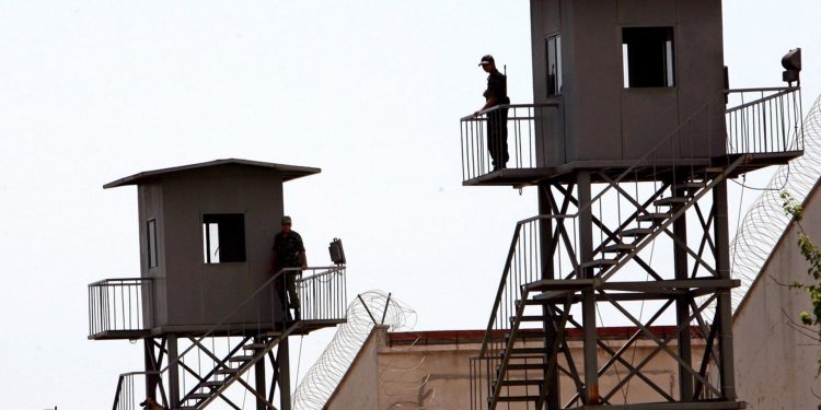 Amed Kadın Cezaevi’nde hak ihlalleri artıyor