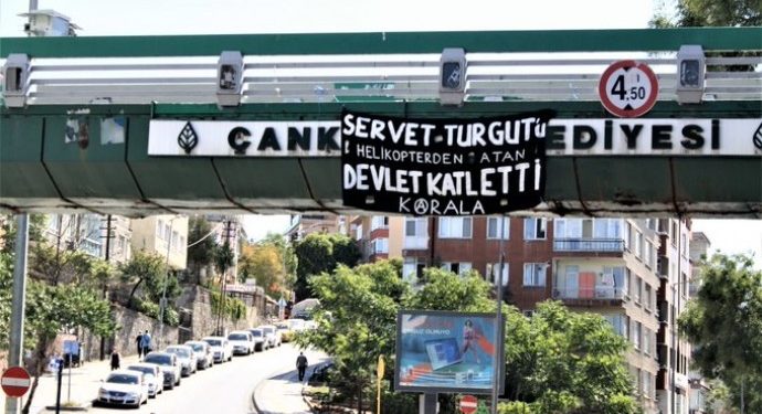 Aktivistlerden ‘Servet Turgut’u devlet katletti’ pankartı