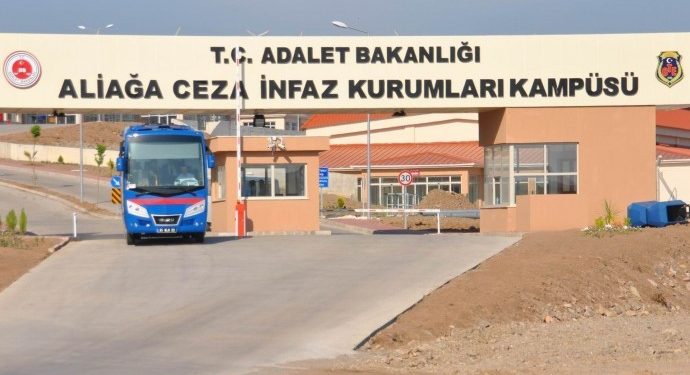 Şakran Cezaevi’nde ‘Ne Mutlu Türküm diyene’ dayatması