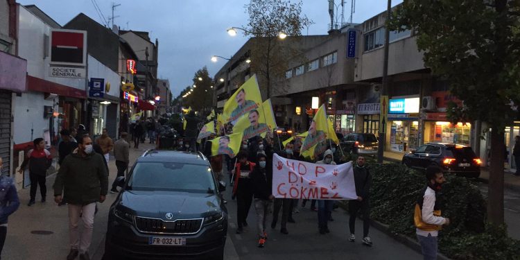 Paris’te gençlik “Bi Hev Re Serhildan” şiarıyla alanlarda