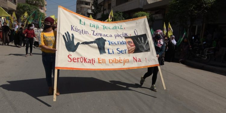 Rojava’lı genç kadınlar ‘HAYIR diyoruz’ hamlesi kapsamında eylem gerçekleştirdiler