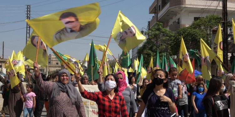 Rojava’lı genç kadınlar ‘HAYIR diyoruz’ hamlesi kapsamında eylem gerçekleştirdiler