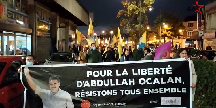 Gençlik Paris’te eylemde