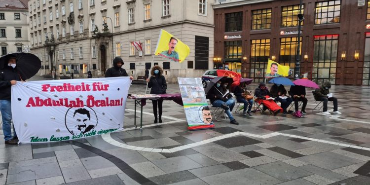 Viyana’da kitap okuma etkinliği başladı