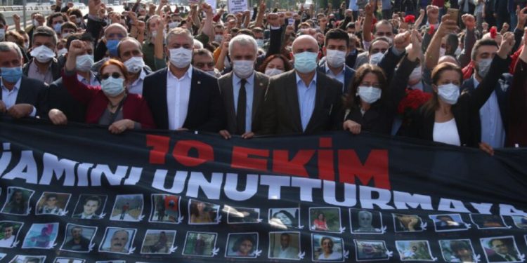 Ankara Gar Katliamı şehitleri anıldı