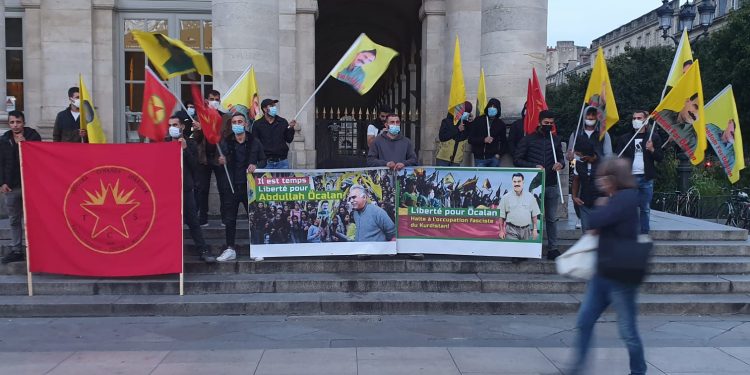 “Tecride, Faşizme, İşgale Son: Bi Hev Re Serhildan” şiarıyla gençler Bordeaux’ta eylemde