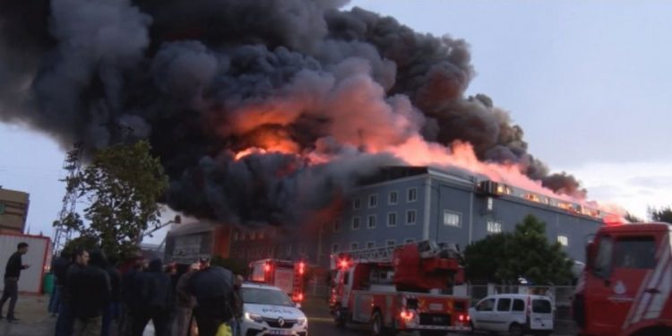 SON DAKİKA – Jinên Tîrêjên Rojê İnsiyatifi’nden tecride karşı eylemler