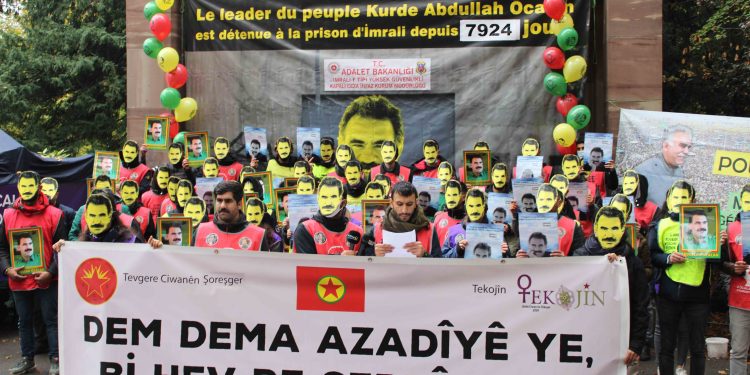 Strasbourg eylemini devralan gençlerden, “Faşizme son darbeyi vurma zamanıdır” açıklaması