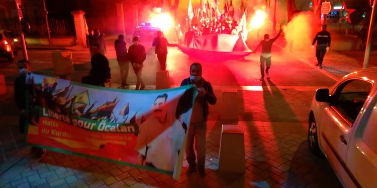 9 Ekim komplosuna karşı gençlik Marignane’de ayakta