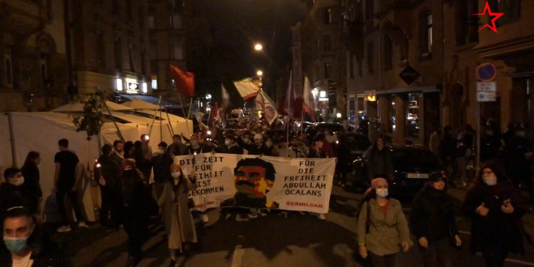 Stuttgart’ta sokaklar “Bijî Serok APO” sloganlarıyla inledi