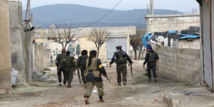 Türk devletine bağlı çeteler Efrin’de 5 sivili kaçırdı