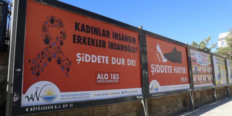 Sömürge kayyımının cinsiyetçi söylemleri