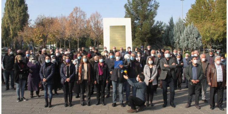 Amed’de gözaltılara tepki